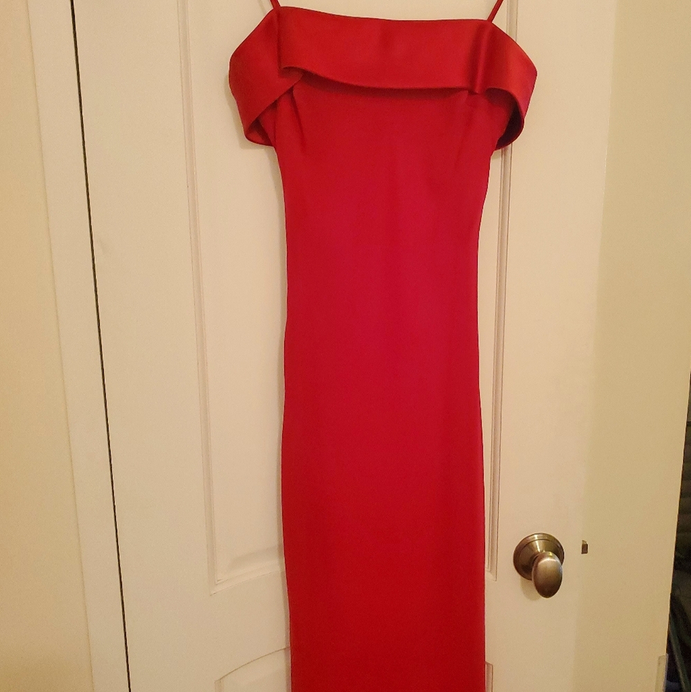Red dress, spaghetti straps, square neck line